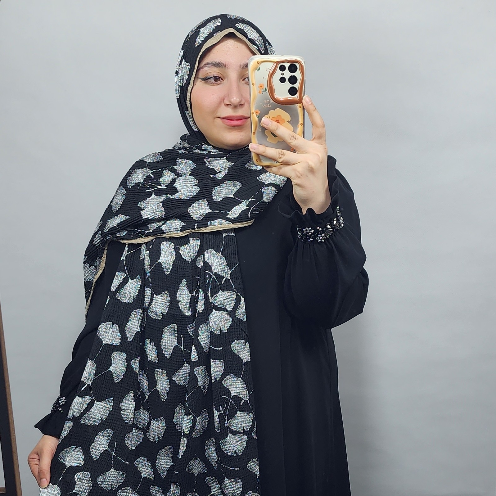 شال مشکی پلیسه پاییزی نقره کوب