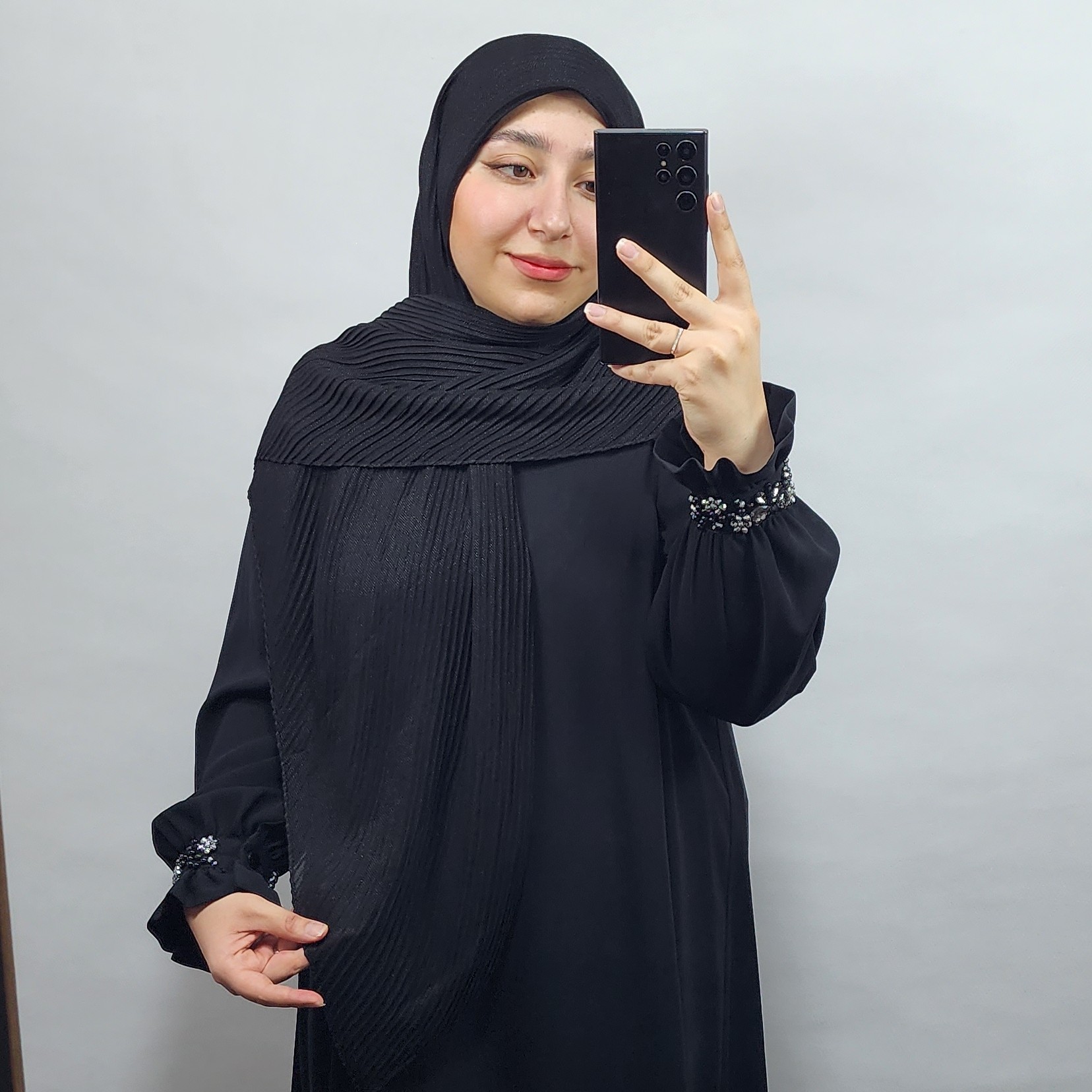 روسری مشکی لمه دار پلیسه